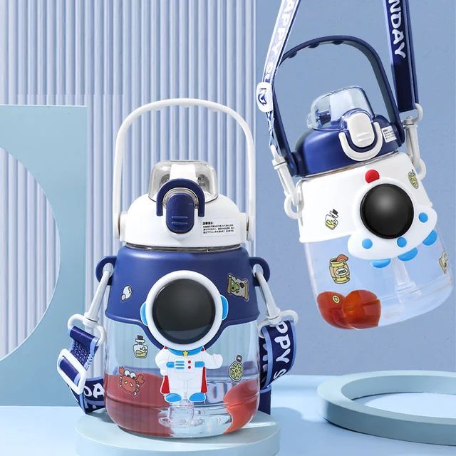 Astronaut Children’s Space Sipper Bottle